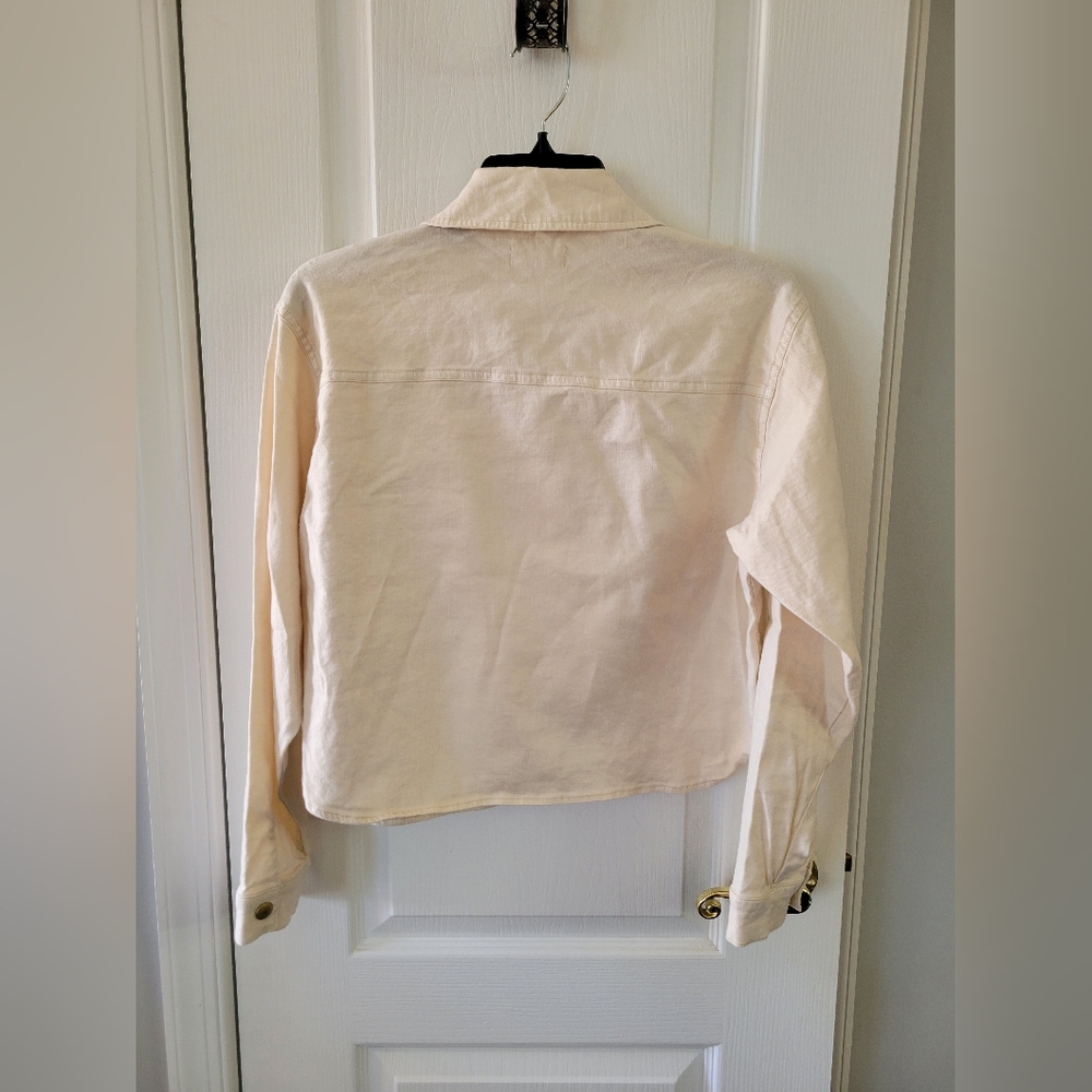 Evereve Frankie Stretch Linen Cropped Shacket Natural Cream Size Small - Picture 5 of 14
